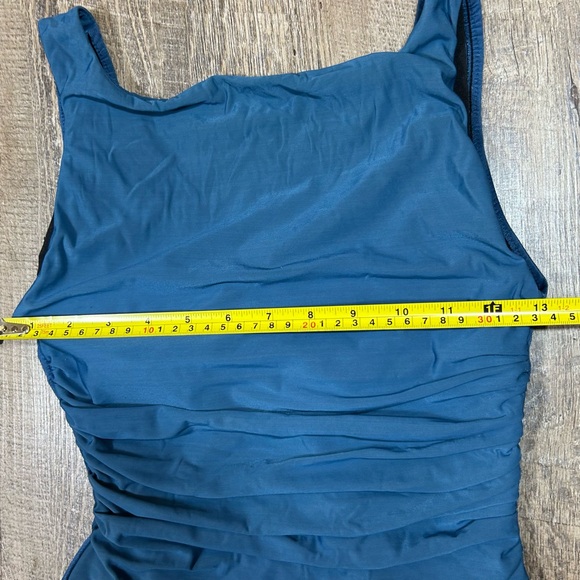 Miraclesuit Ruched One Piece Swimsuit Size 10 Teal Blue Slimming Lined Underwire - Picture 10 of 14